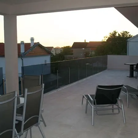Lava - Posh With Pool Villa Pirovac